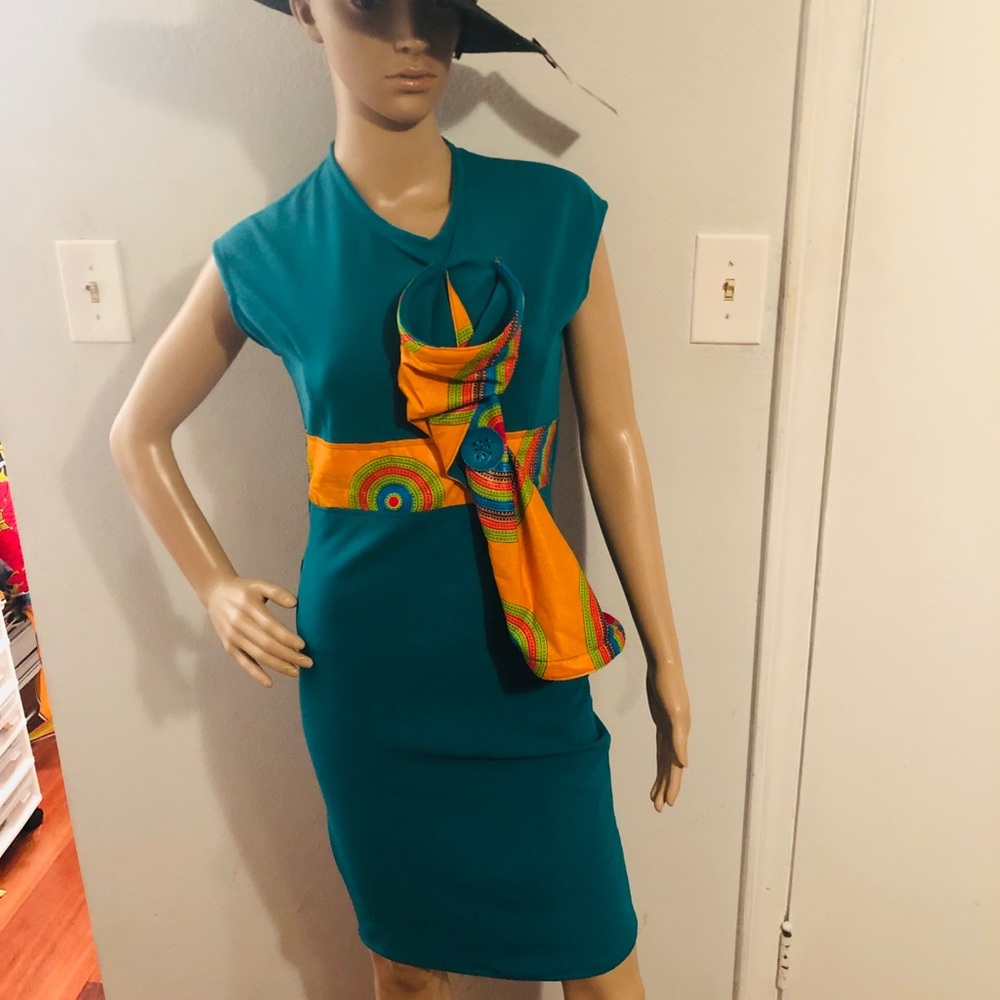 Very comfortable dress fits s m